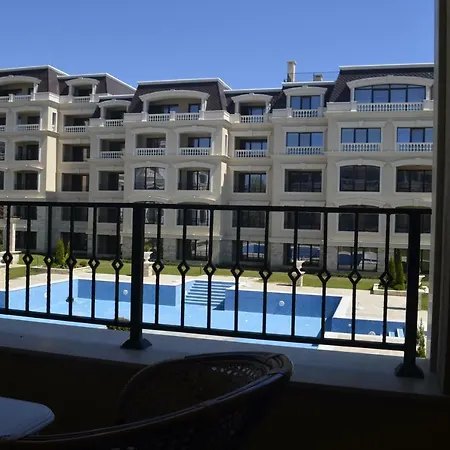 Luxury 86 In Carpe Vita Varna
