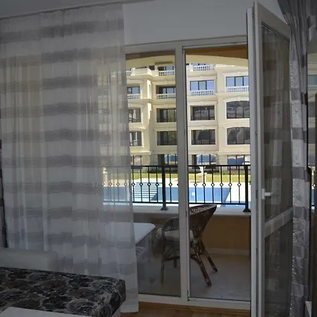 Luxury 86 In Carpe Vita Apartment